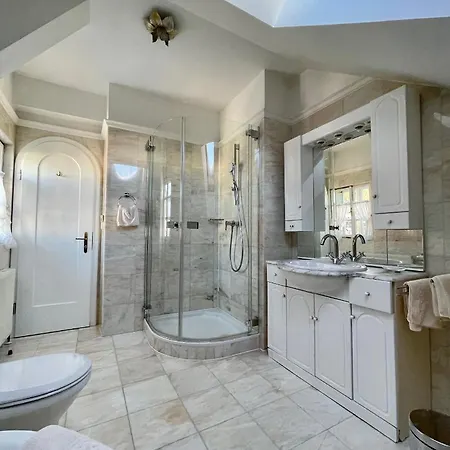 St Oswald Premium Apartament *